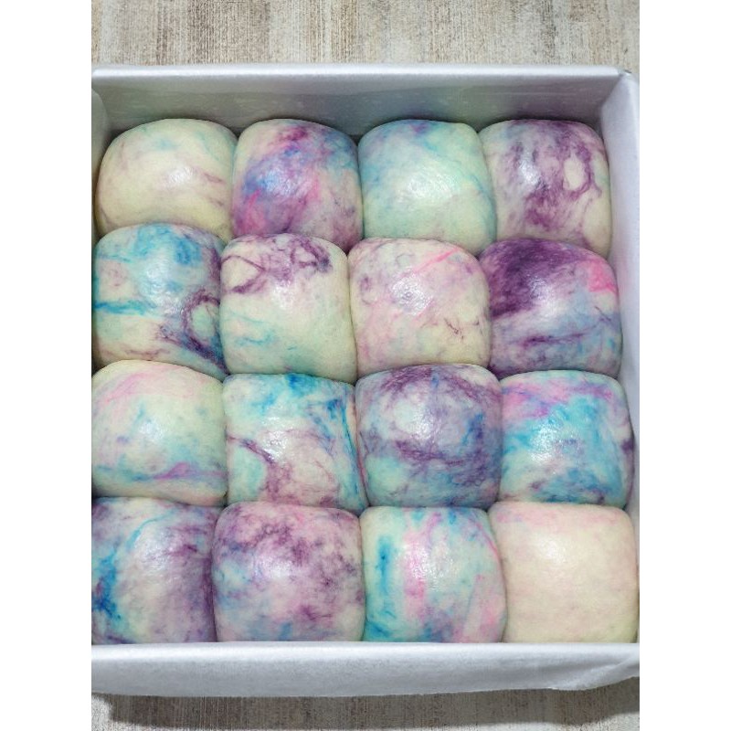 

TieDye Japanese Milk Bun / Bread / Buns / Roti Kasur Pertama Di Jakarta