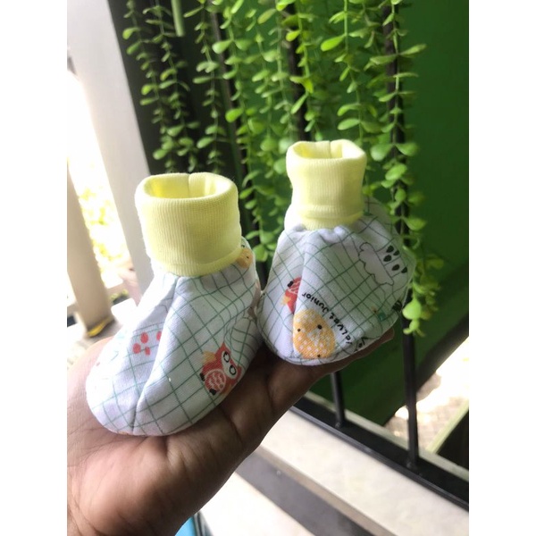 Baby shoes prewalker kaos kaki sepatu kain sarung kaki bayi baru lahir laki laki perempuan 0 3 bulan