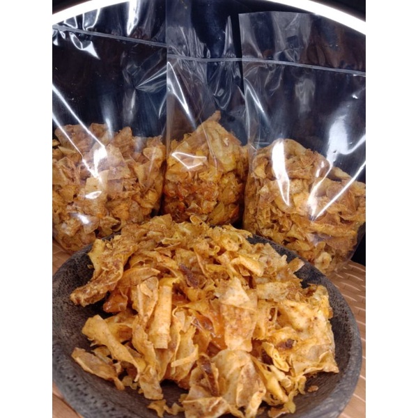 

KERIPIK SINGKONG PEDAS / /KRIPIK /250 gr