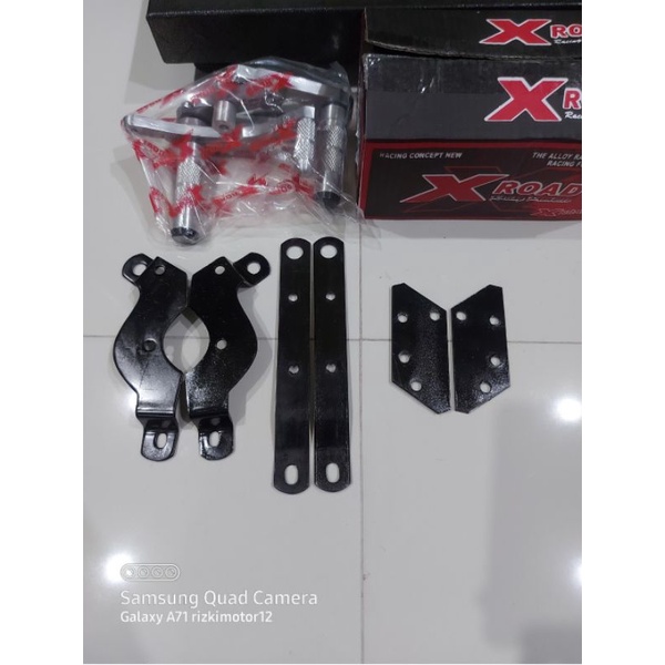 BREAKET  PANGKON FOOTSTEP UNDERBONE X ROAD  MX NEW /MX KING / VIXION NEW