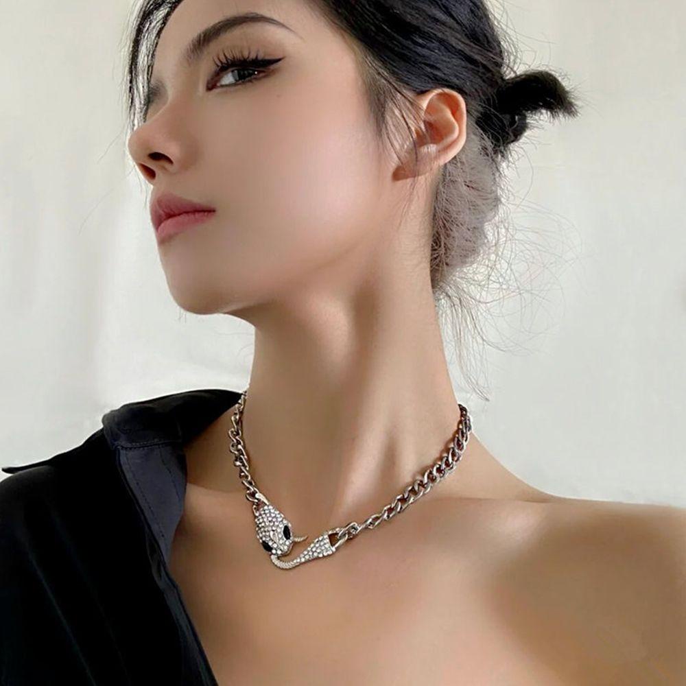 Agustina Wanita Kalung Fashion Desain Pria Keren Berlian Imitasi Gaya Jalanan Berbentuk Ular Gaya Korea Perhiasan