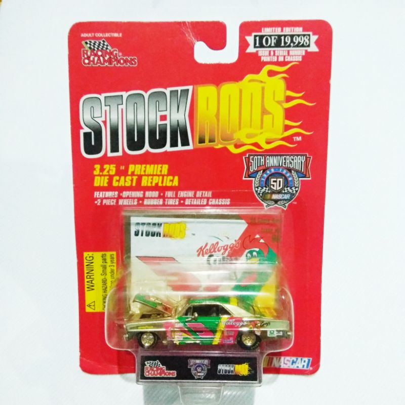 Nascar No 5 Kellogg's Corn Flakes Terry Labonte 66 Chevy Nova gold Stock Rods RACING CHAMPIONS card