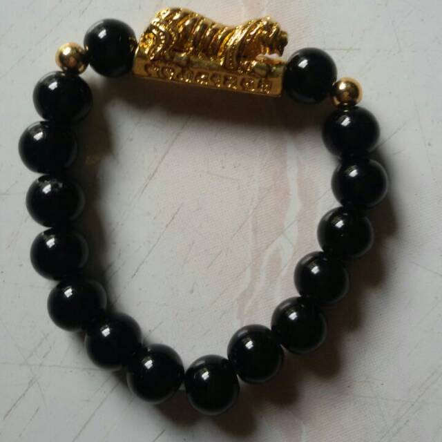 Gelang macan