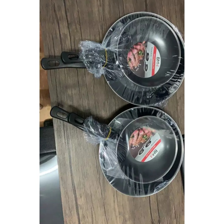 1 SET ISI 2 PCS TEFLON FRYPAN BMW WAJAN PENGGORENGAN