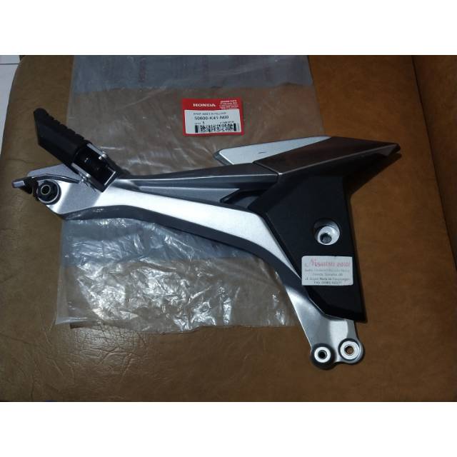 50600-K41-N00 Dudukan Step Belakang Supra X125 FI 2014 tipe tromol Kanan Asli AHM