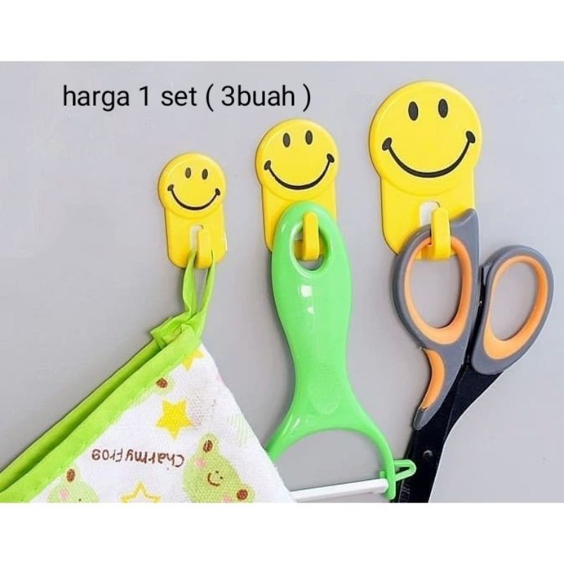 Hook Tempel Motif Smile Senyum Sticky Hook Kartun Gantungan Tempel Dinding Tembok Karakter