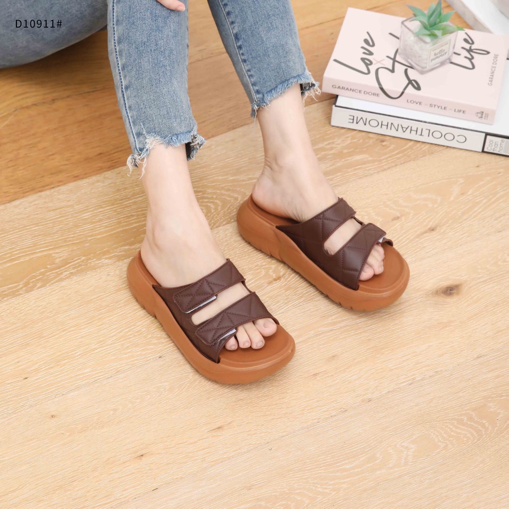 Slippers For Women With Rubber Sandal D10911