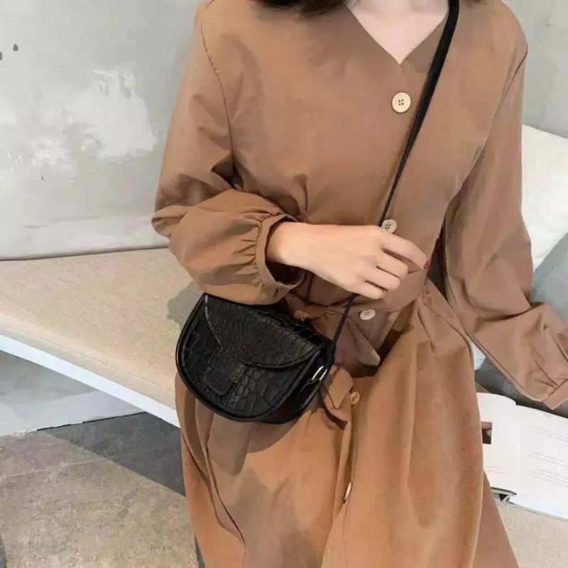 Tas Wanita murah/ Tas Selempang Wanita/Tas LOLY