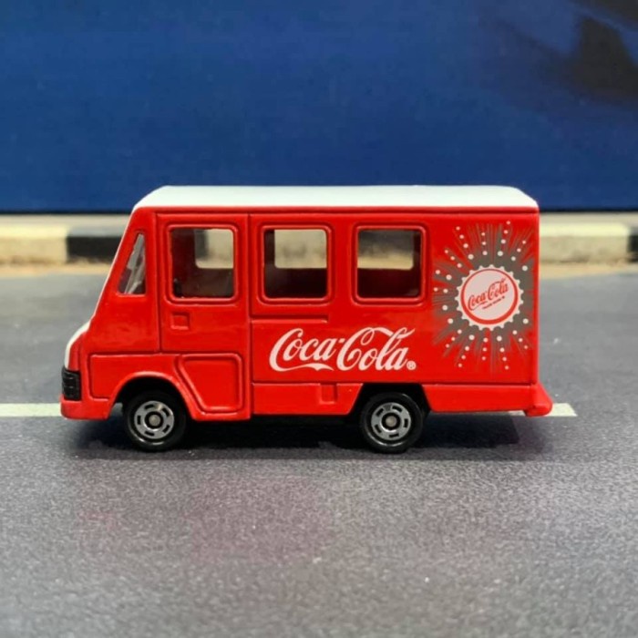 Tomica Kuji 8 Coca Cola Art Collection Quick Delivery Van China #B