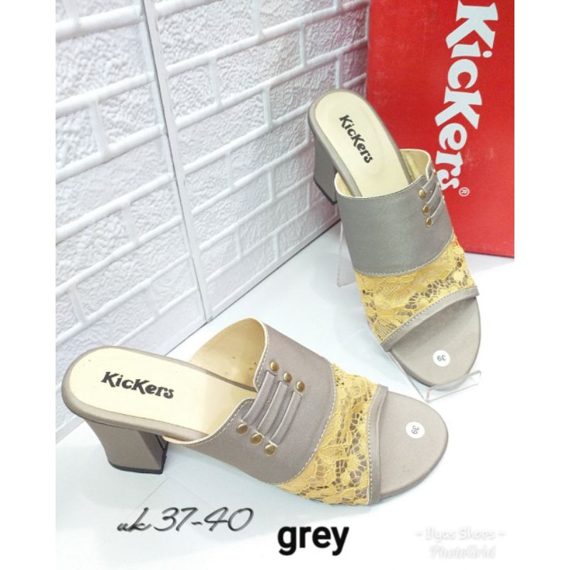 Kickers hak tinggi 5cm