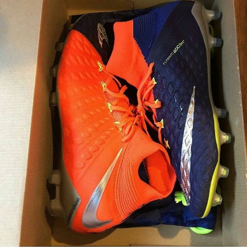 Sepatu bola nike hypervenom phantom iii elite df fg