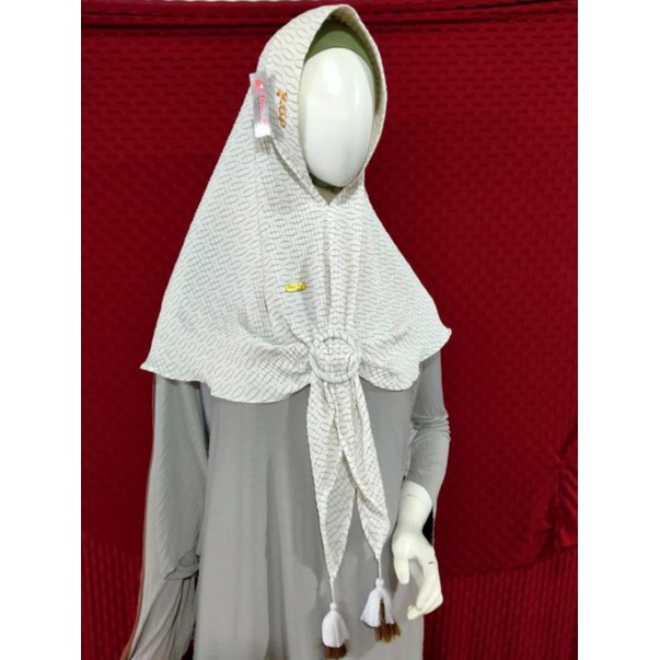 hijab plisket tasel DOI