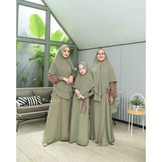 Preelove Azima dress mom by Amily