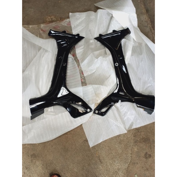 sayap dalam f1zr hitam original