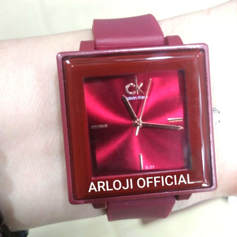 Jam tangan Square Fashion waniata