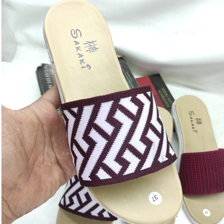 BISA COD SANDAL WANITA TERBARU CUTE KEKINIAN SILANG FLAT TEPLEK