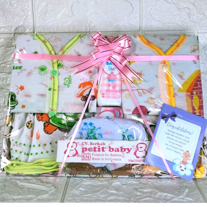 HAMPERS BAYI FREE KARTU UCAPAN/KADO BAYI MURAH/BAJU BAYI