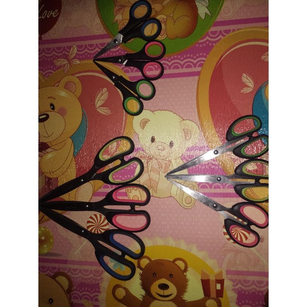 

GUNTING UKURAN (KECIL, SEDANG, BESAR)