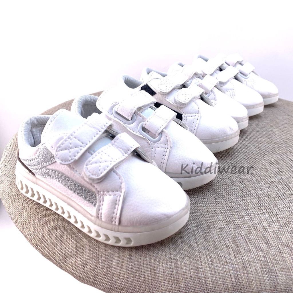 (Kiddiwear) Sepatu led anak MBK47