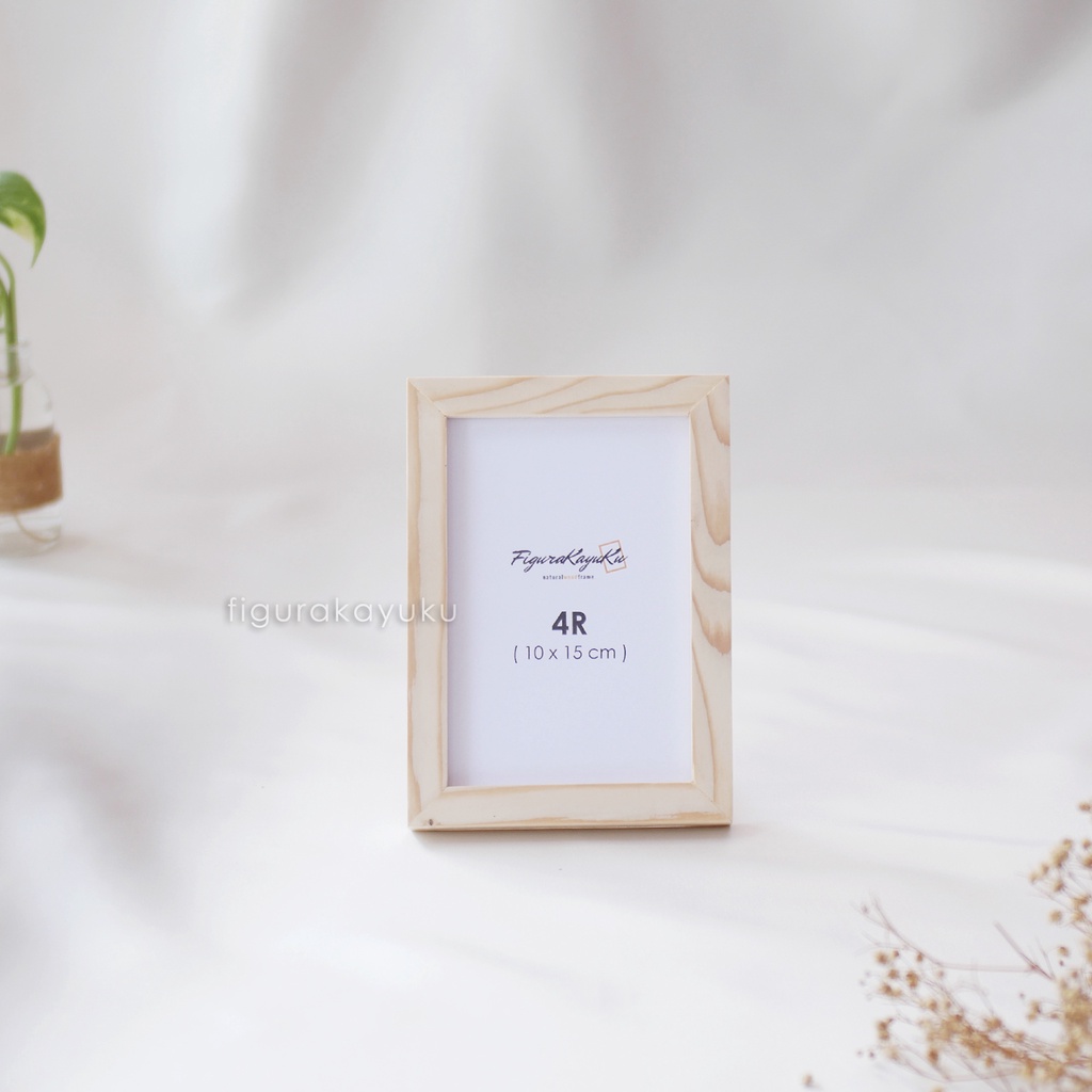 Pigura Kayu 4R 10 x 15 Cm Figura Foto Frame Kayu Jati Belanda Hiasan Dinding