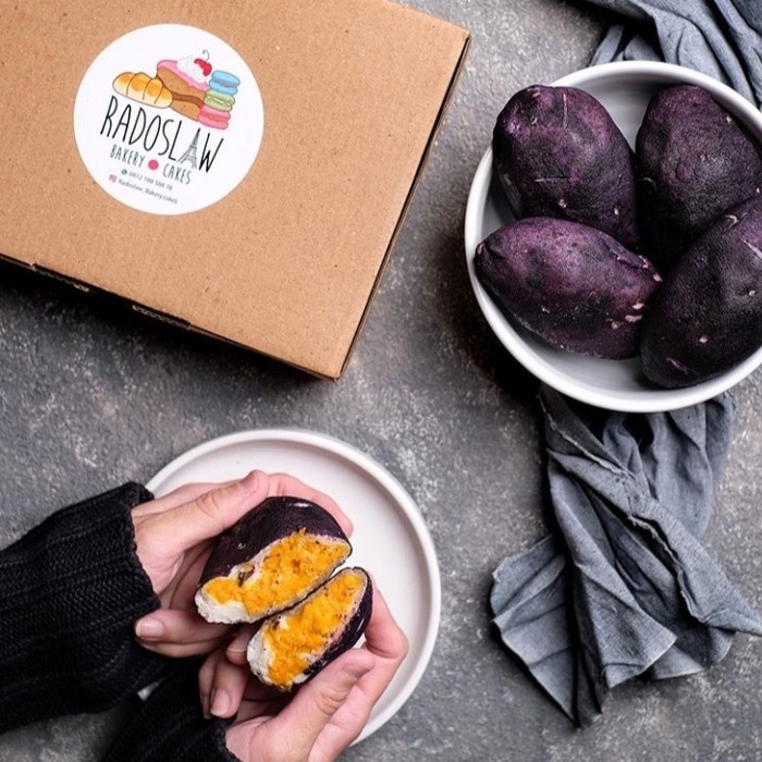 

Instant-Camilan- Korean Sweet Potato Bread -Camilan-Instant.