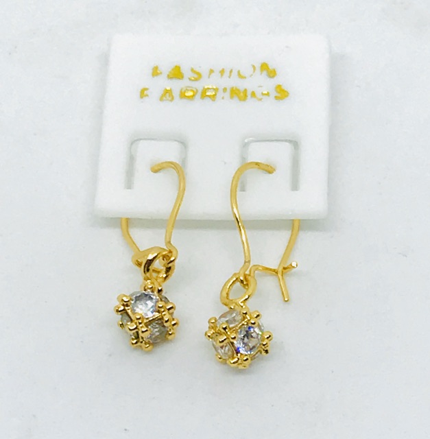 Anting wanita //anting gantung //anting perhiasan lapis emas//anting permata