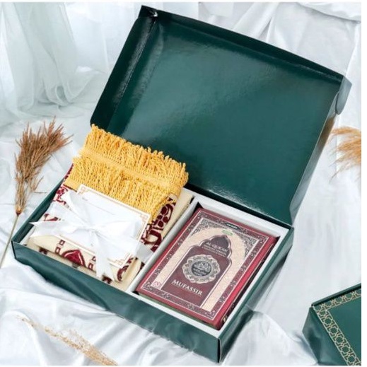 Paket Sajadah Besar Sajadah Anak Alquran Jumbo Paket Mukena Satin - Hampers Lebaran Izmir Package