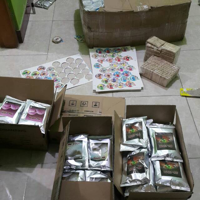 

Usaha es krim laris