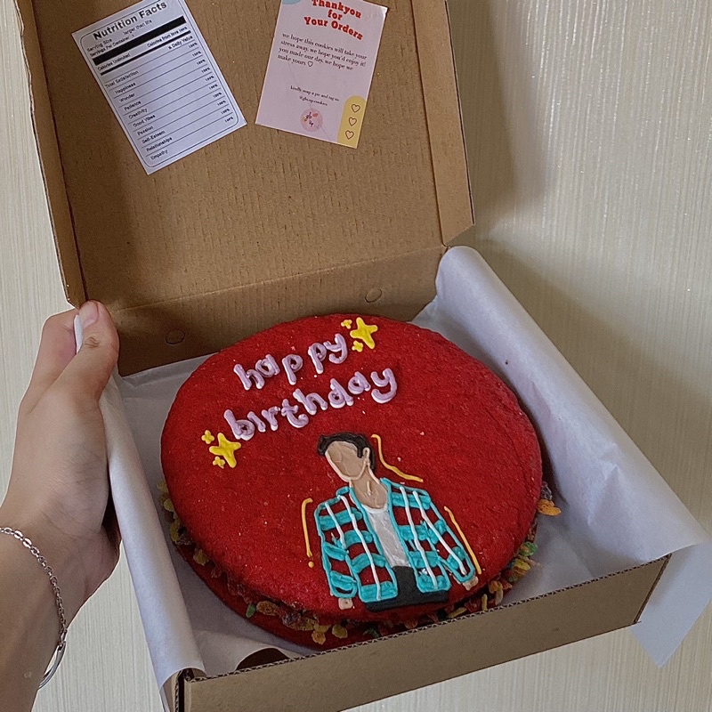 

Birthday Party Cookie with Custom Chacarter
