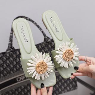  Sandal  Jepit Flat Open Toe Aksen Bunga Timbul Warna  Hitam 