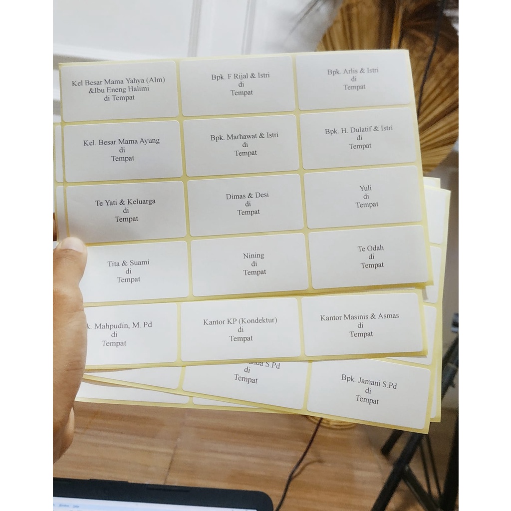 

LABEL UNDANGAN KETIK MURAH