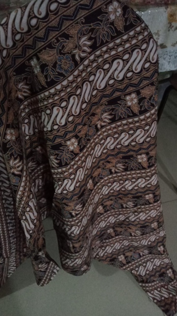 Kain Batik Solo Lawasan Coklat