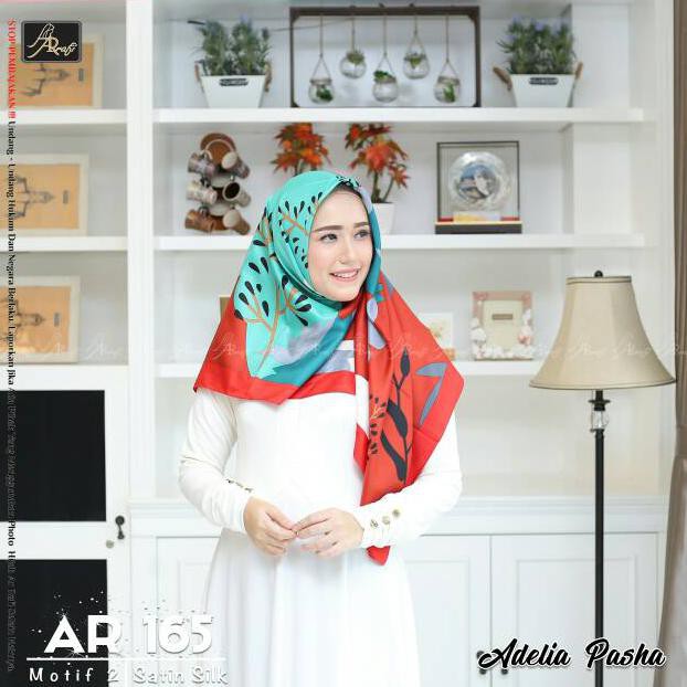 Hijab ArRafi AR 165 segi 4 motif 2 square motif scarf motif satin silk jilbab segi4 kerudung segi4
