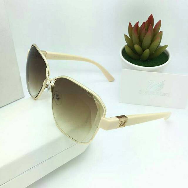 Ready Stok syahrini kotak 26068 / kacamata fashion wanita terbaru  / sunglasses UV protection