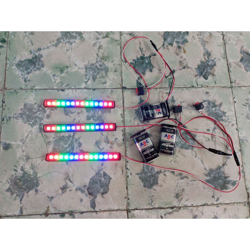 Sepaket Strobo RGB Miniatur Bus/Truk Panjang 12cm Banyak Mode