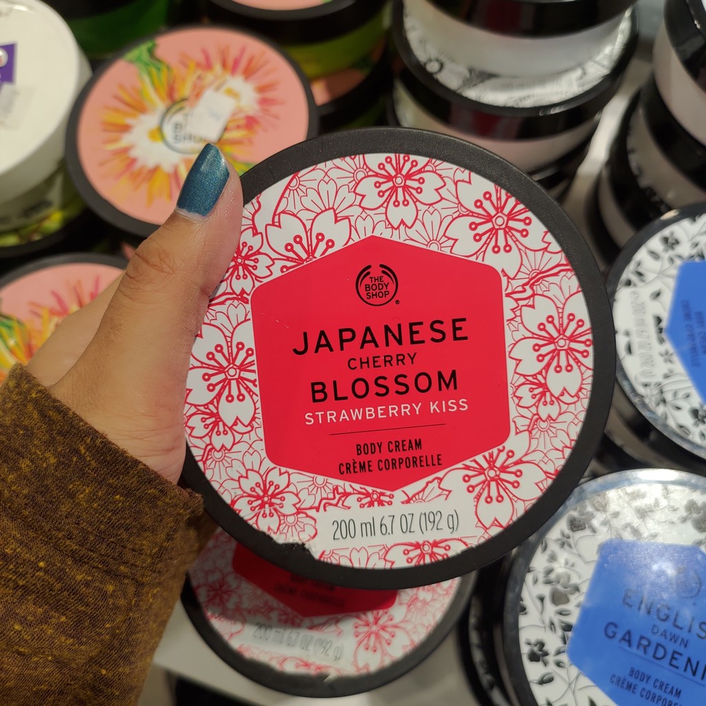 Jual The Body Shop Japanese Cherry Blossom Strawberry Kiss Body Cream