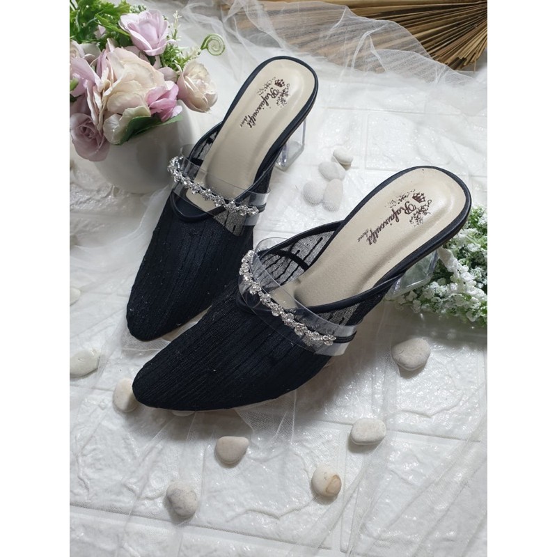 sepatu azwa hitam dengan asesoris cantik 7cm kaca