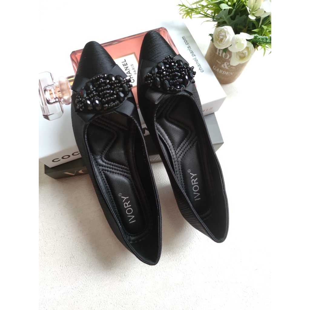 IVORY Sepatu Heels Wanita Satin X58-618
