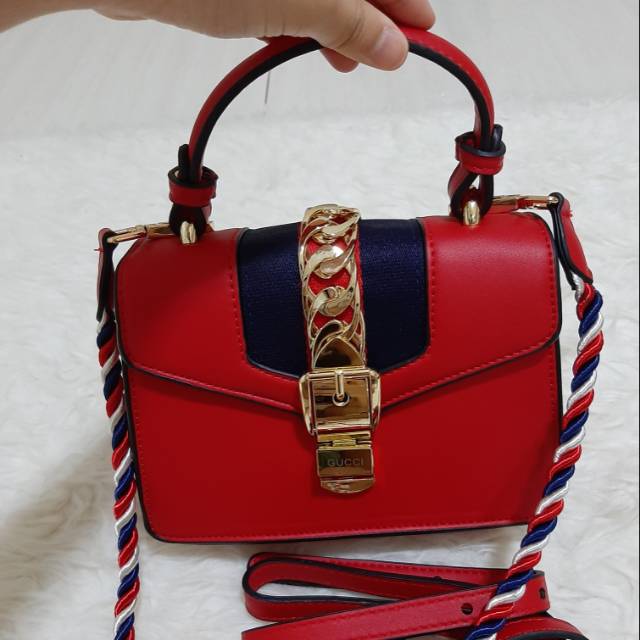 red gucci purse crossbody