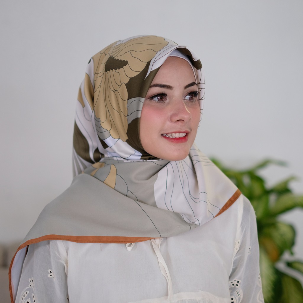 Jilbab Segiempat MURAH Hijab Segiempat Motif Bunga Polos