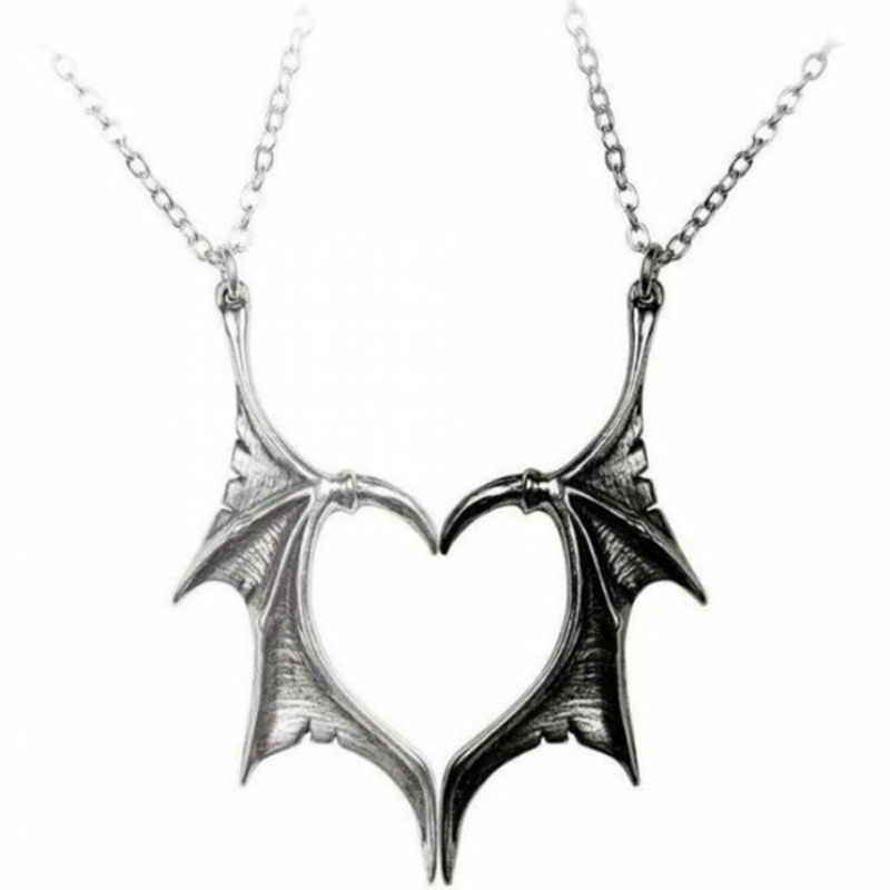 SIY  2Pcs Personality Punk Heart Wing Necklace Lovers Vinatge Bat Wing Heart Couples Pendant Necklace Set Fashion Jewerly