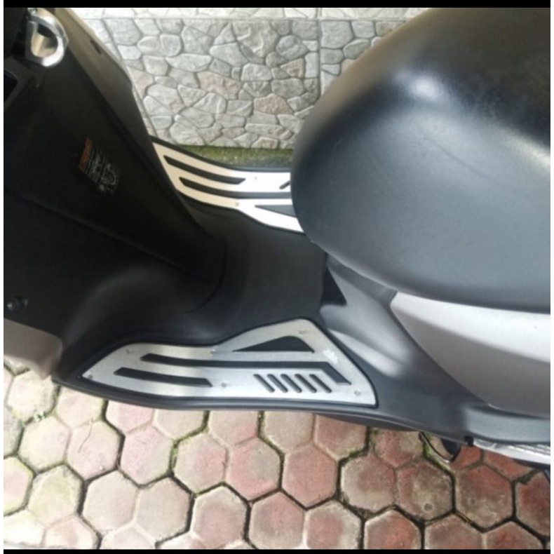 Bordes/ Karpet Pijakan kaki Yamaha Lexi Black Diamond