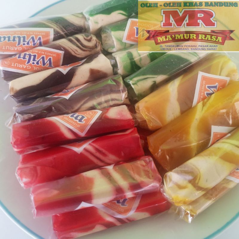 

Dodol Garut Warna 1 Kg
