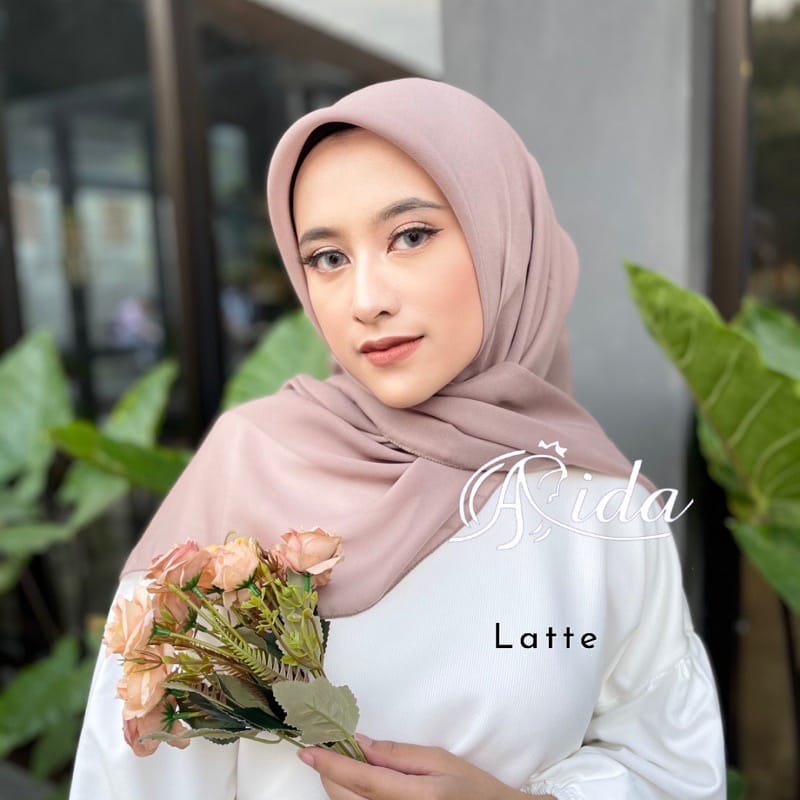 KHANSABATIK HIJAB SEGI EMPAT POLLYCOTTON BELLA SQUARE PREMIUM