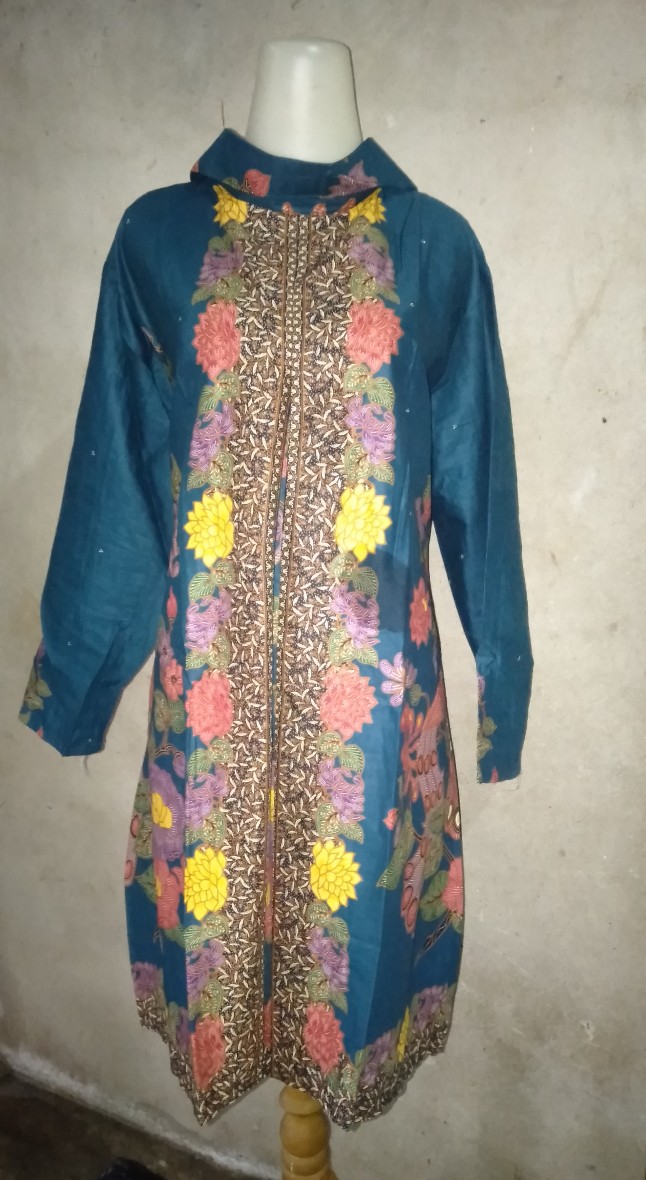 Grosir Terlaris Genes Jelita Tunic Navbor Yelbor Whitbor Creambor Tunik Batik Modern Hrb059
