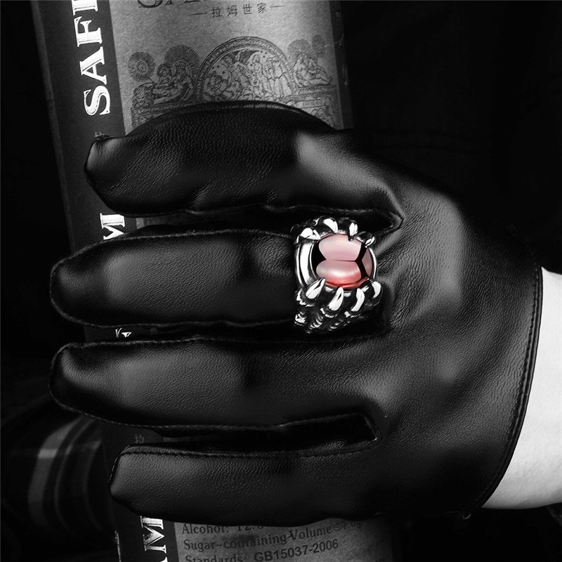 Cincin Ruby Hitam Desain Naga Enam Cakar Gaya Gothic Untuk Pria