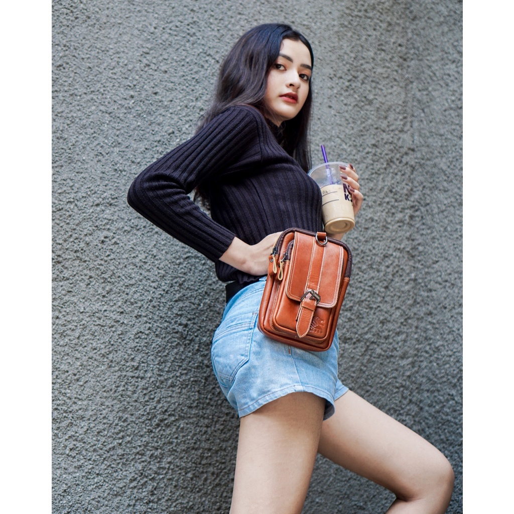 Tas Kulit Selempang Slingbag Waistbag Hp Fashion Pria Cowok Full Kulit Asli Original Premium Branded REVEN DEMETER WAISTBAG