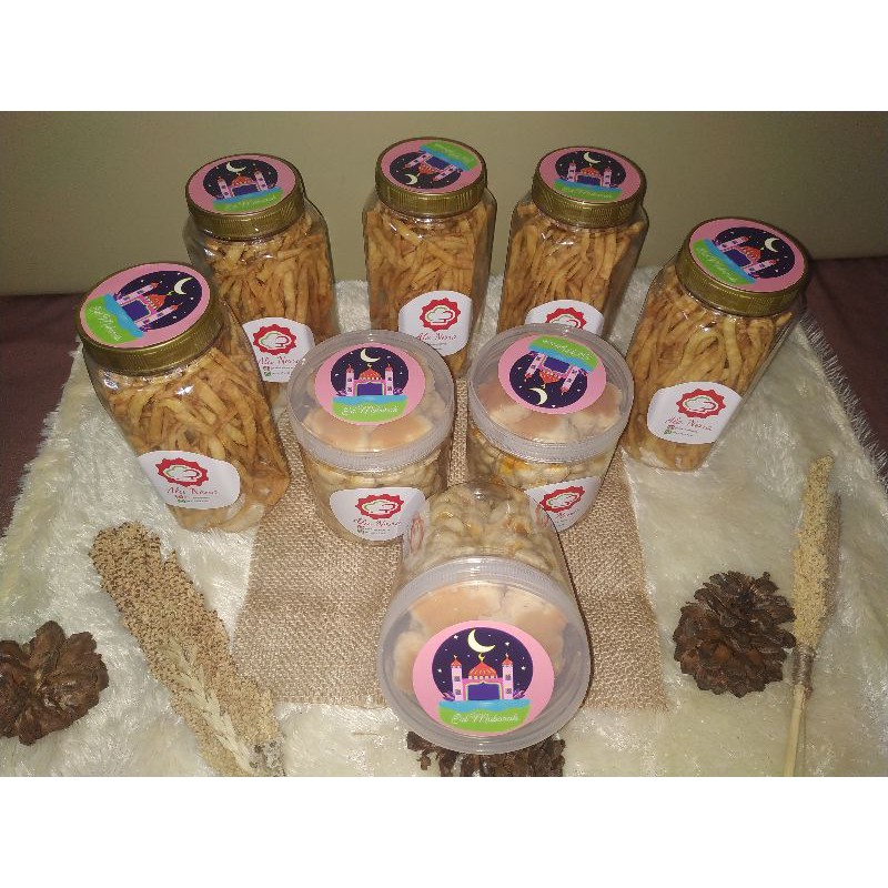 

HAMPERS KUE LEBARAN