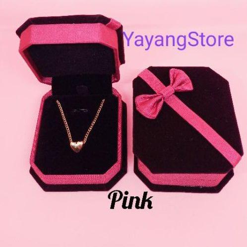 Kotak Perhiasan Kalung / Box Kalung / Tempat Perhiasan Kalung Emas Perak Beludru Merah Velvet