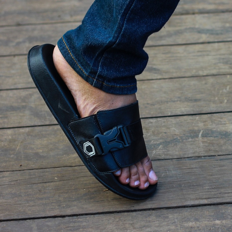 BARE BLACK |FORIND x BENZY| Sandal EVA Ringan Slop Jepit Santai Simple Pria/Men Sendal Footwear